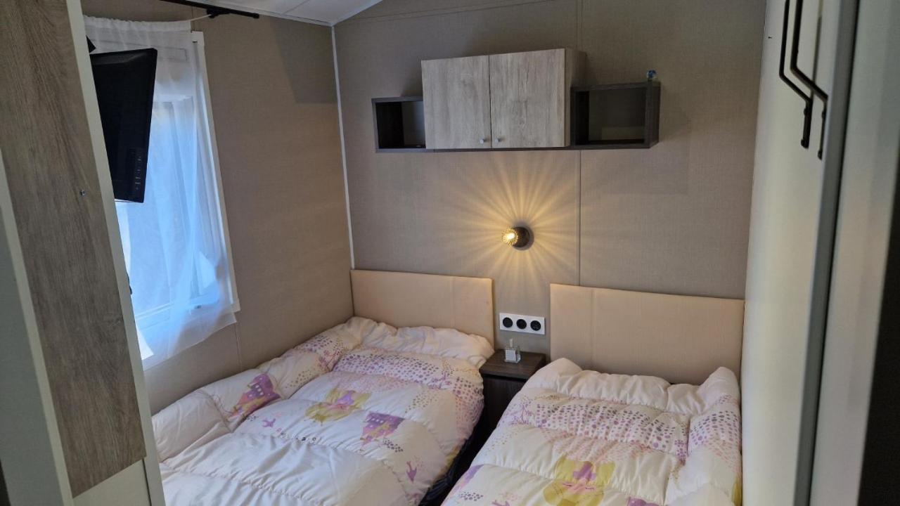 Mobil Home 8 Couchages Dans Camping 4 Etoiles A Pont Aven 29930 المظهر الخارجي الصورة